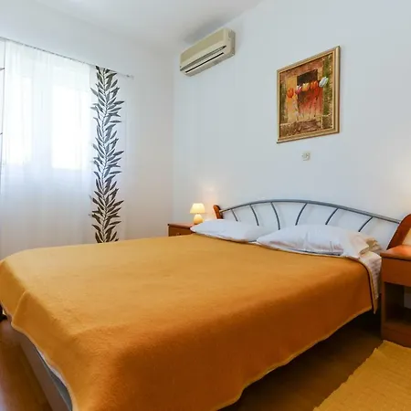 Apartment Mandic With Parking *