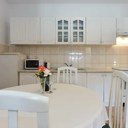 Apartment Mandic With Parking Zadar