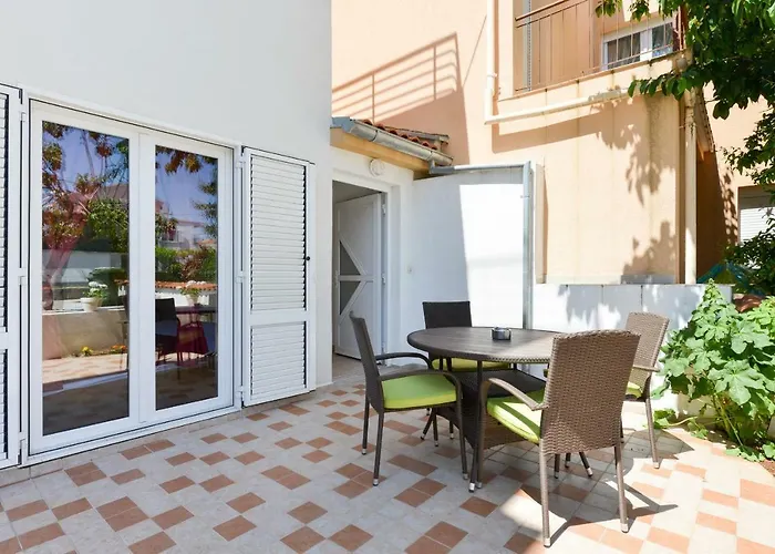 Apartment Mandic With Parking *