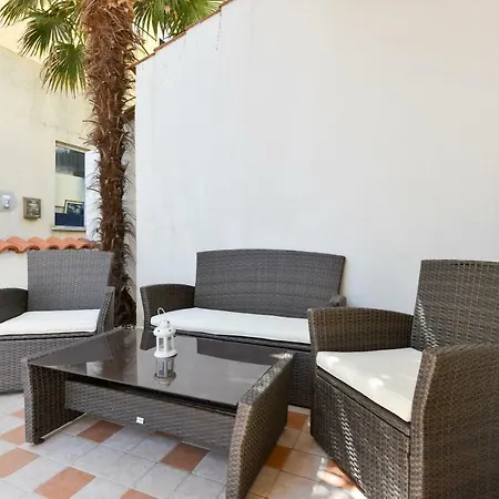 Mandic With Parking *