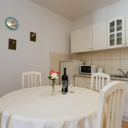 Mandic With Parking * 자다르