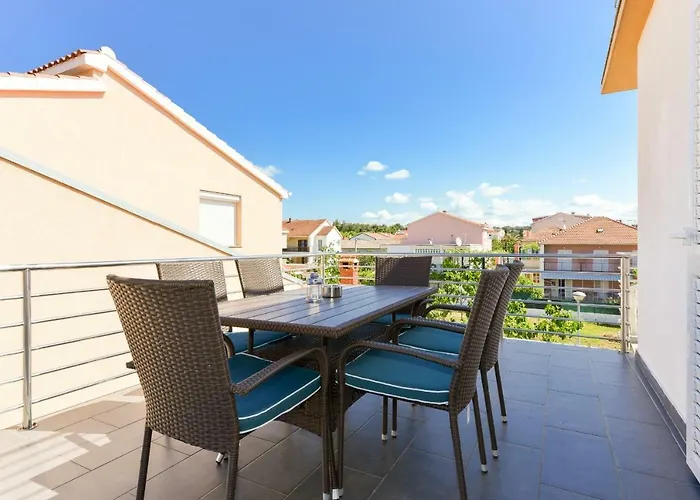 Mandic With Parking * Ζαντάρ