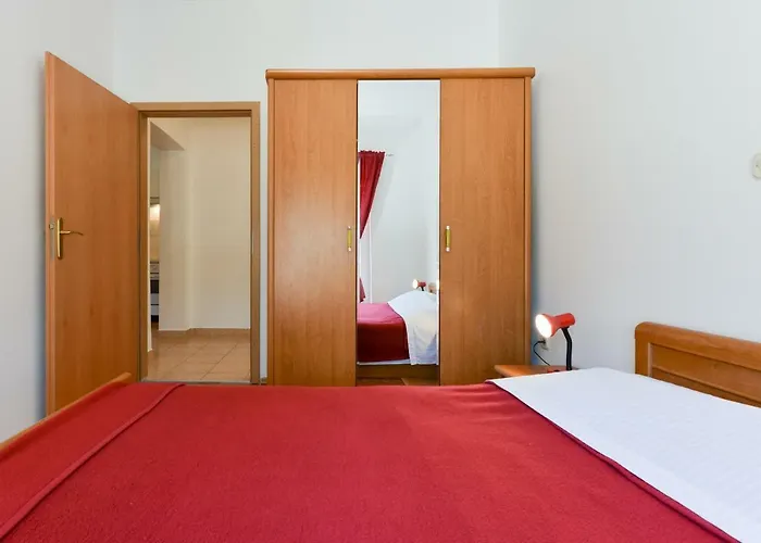 Mandic With Parking Apartman