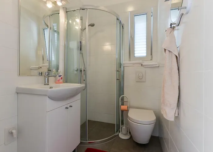 Mandic With Parking Apartman *